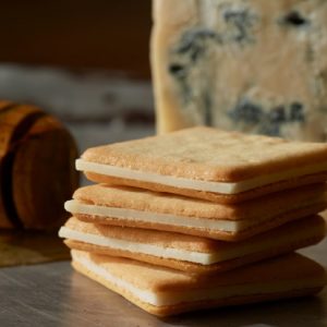 東京牛乳起司工房-蜂蜜&古岡左拉起司夾心餅乾 10片裝